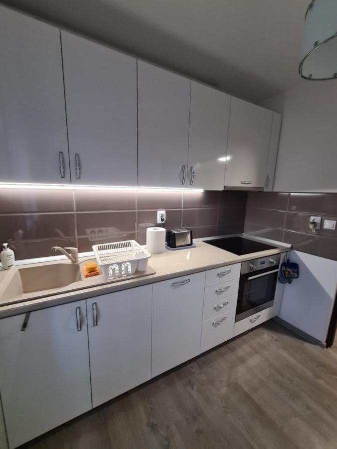 Apartament Alina เดวา ภายนอก รูปภาพ