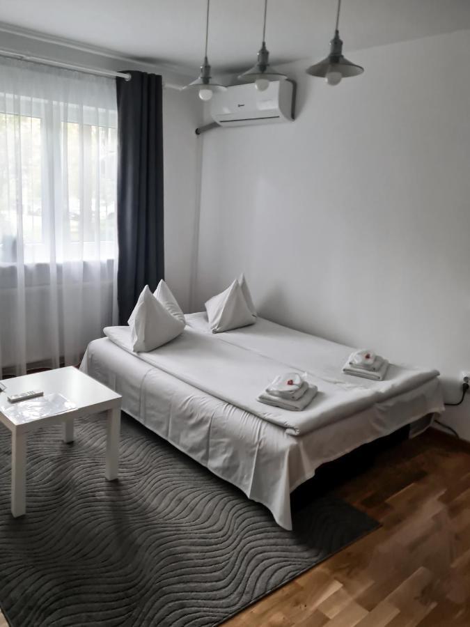 Apartament Alina เดวา ภายนอก รูปภาพ